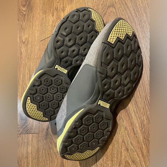 PUMA Shoes - Picture 4 of 4